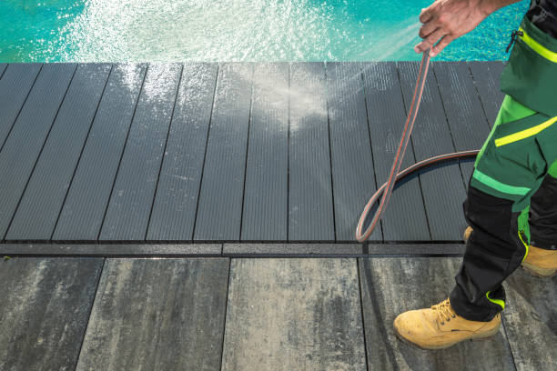 Best Garage Pressure Washing  in Greentown, IN